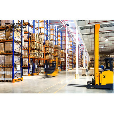 Q235B Q355B sınıfı Ağır Görevli Depolama Ekipmanı Depolama için Off-Road Forklift
