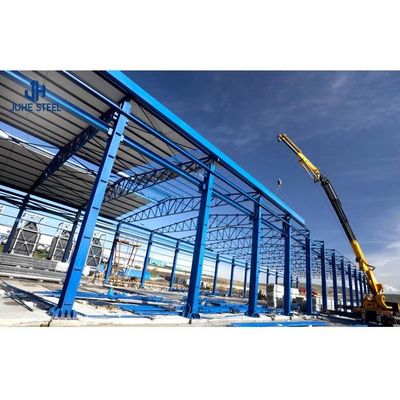 Kendini depolayan çatı çubukları ve prefabrik çerçeve ile hafif çelik yapı depo