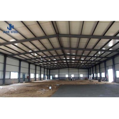 Kendini depolayan çatı çubukları ve prefabrik çerçeve ile hafif çelik yapı depo