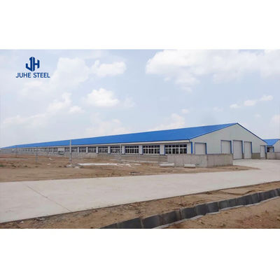 Çiftlik metal binalarında hayvan barınağı için tek çelik yapraklı çiftlik çelik evi