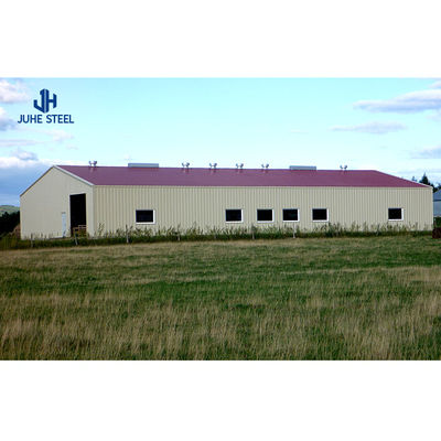 Prefab çelik yapısı Sığır çiftliği kulübe süt atı ahırı katı H şeklinde çelik kirişli kulübe