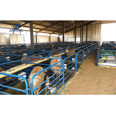 Çelik Metal Kulübeler Sığır Domuz Evleri Prefabrik Tavuk Evleri Rulo Kapısı İnşaatı