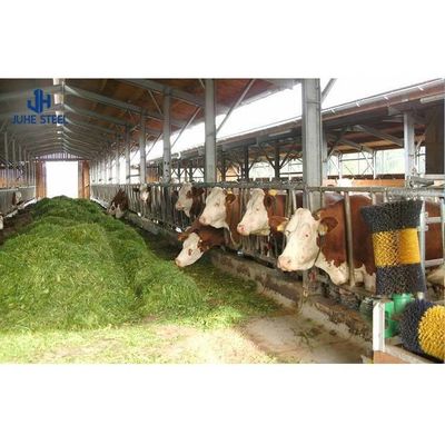 ASTM Standart Eğimli Kaynak Metal Hayvan Sığınağı Çelik Çerçeve At Sığınağı